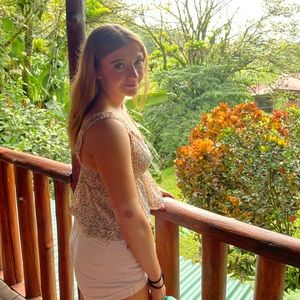 Meet your Posher, Brooke